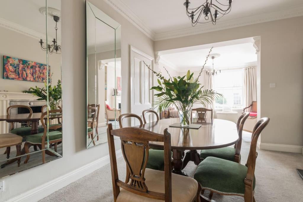 Four Bedroom Townhouse In Famous Suffolks Area Cheltenham Ngoại thất bức ảnh
