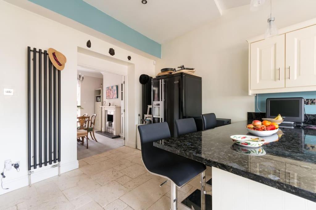 Four Bedroom Townhouse In Famous Suffolks Area Cheltenham Ngoại thất bức ảnh